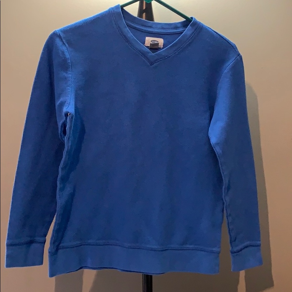 Boys sweater fits 10-12
